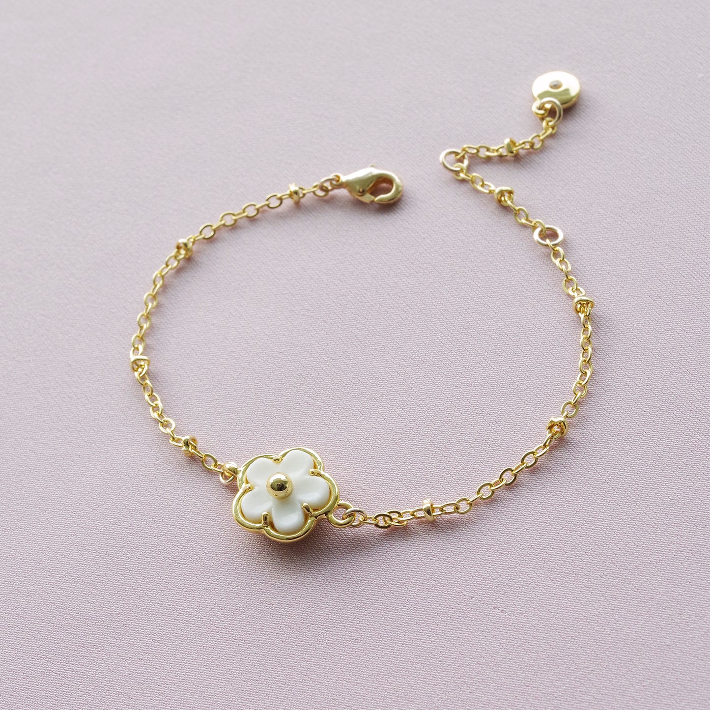 Mini Porcelain Daisy Bracelet