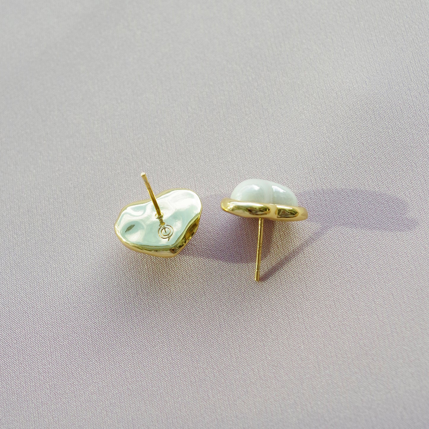 Porcelain Pearly White Heart Stud Earrings