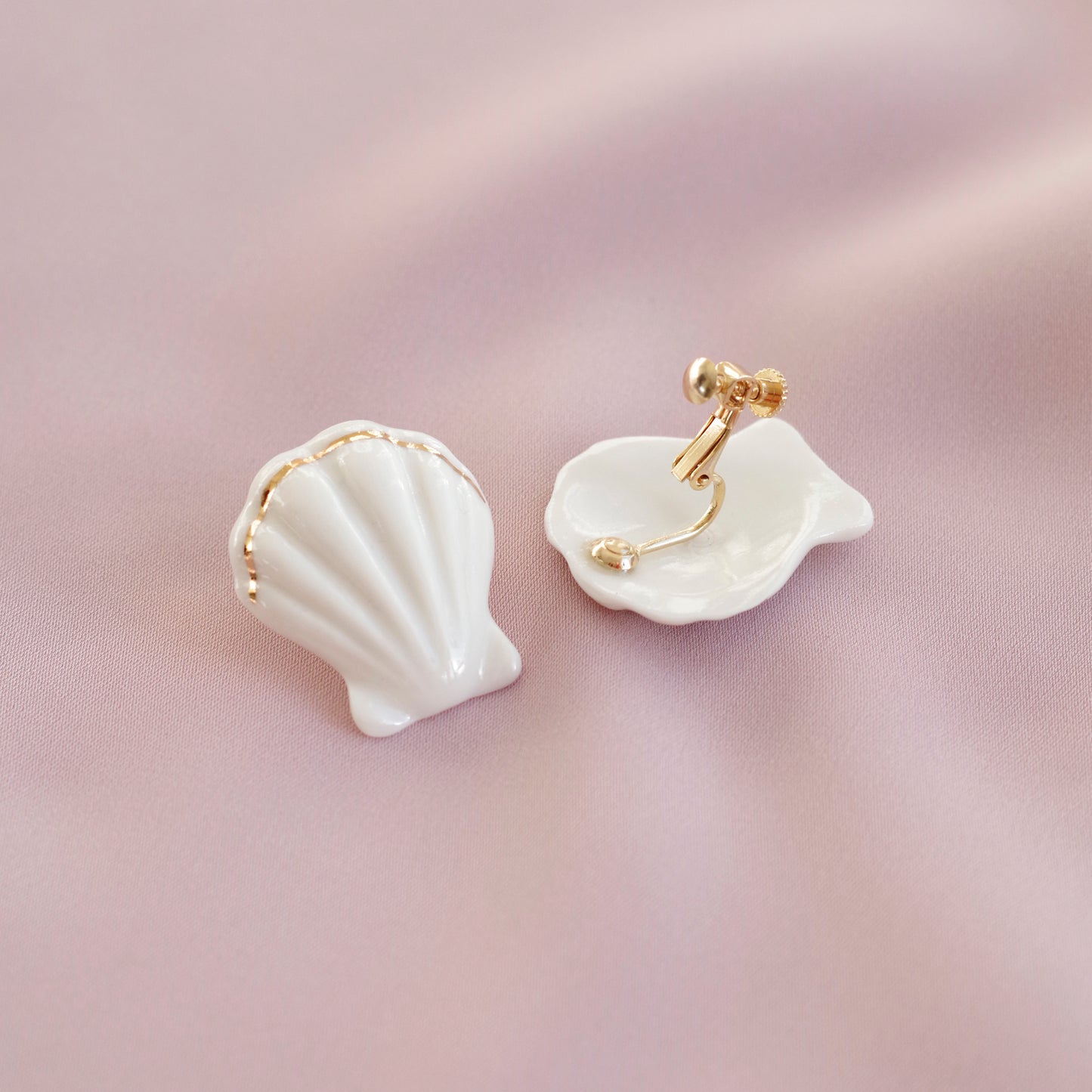 Porcelain Clam Shell Clip-On Earrings