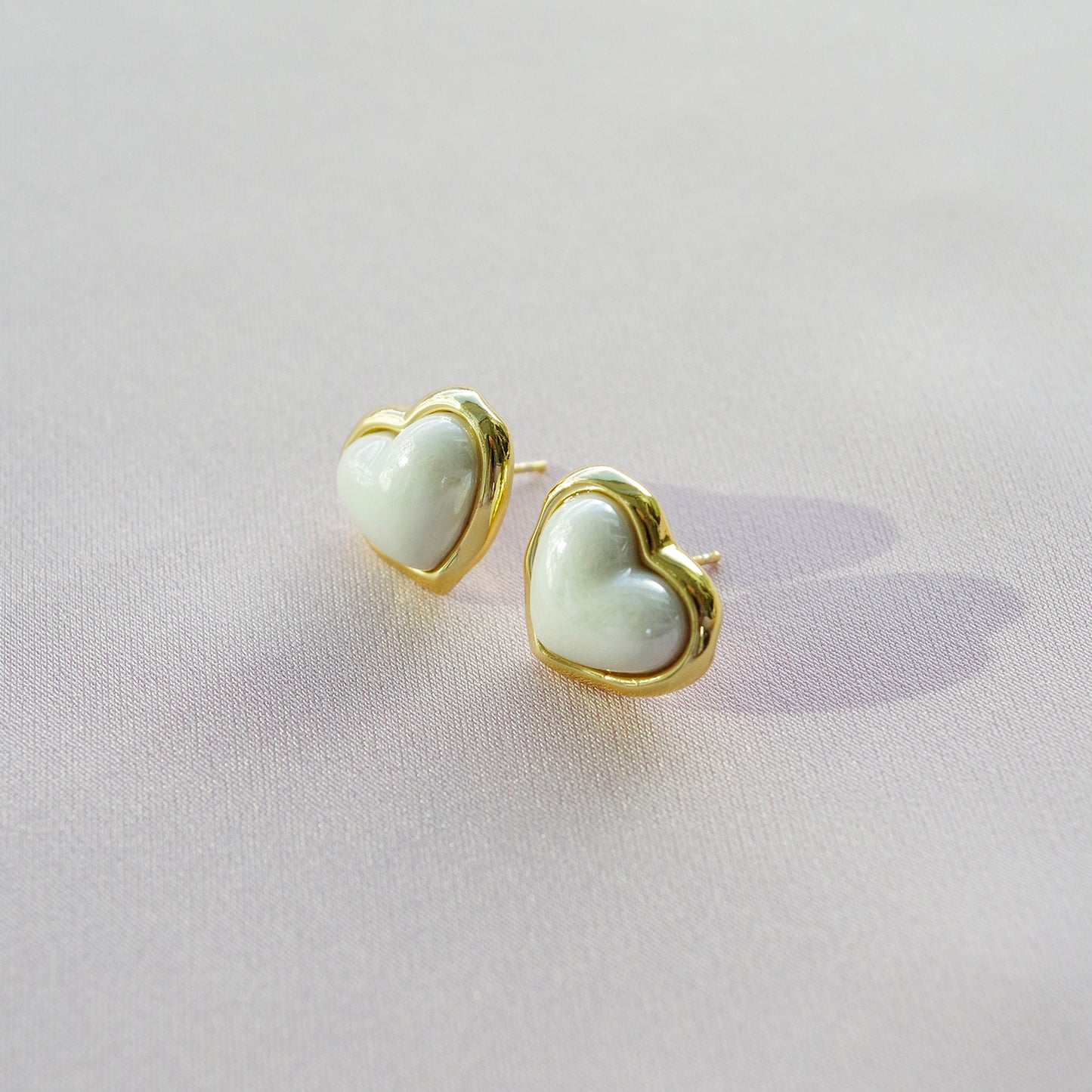Porcelain Pearly White Heart Stud Earrings