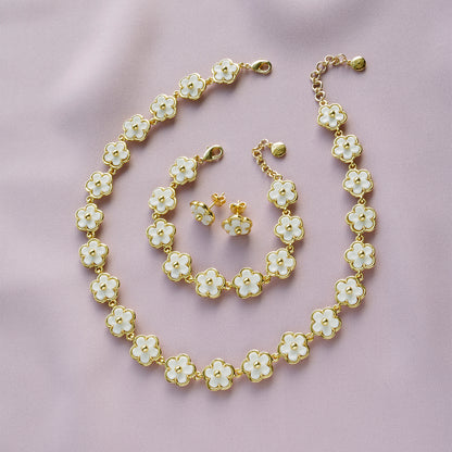 Mini Porcelain Daisy Cluster Necklace