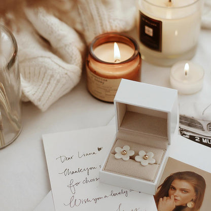 Everyday Porcelain Daisy Stud Earrings