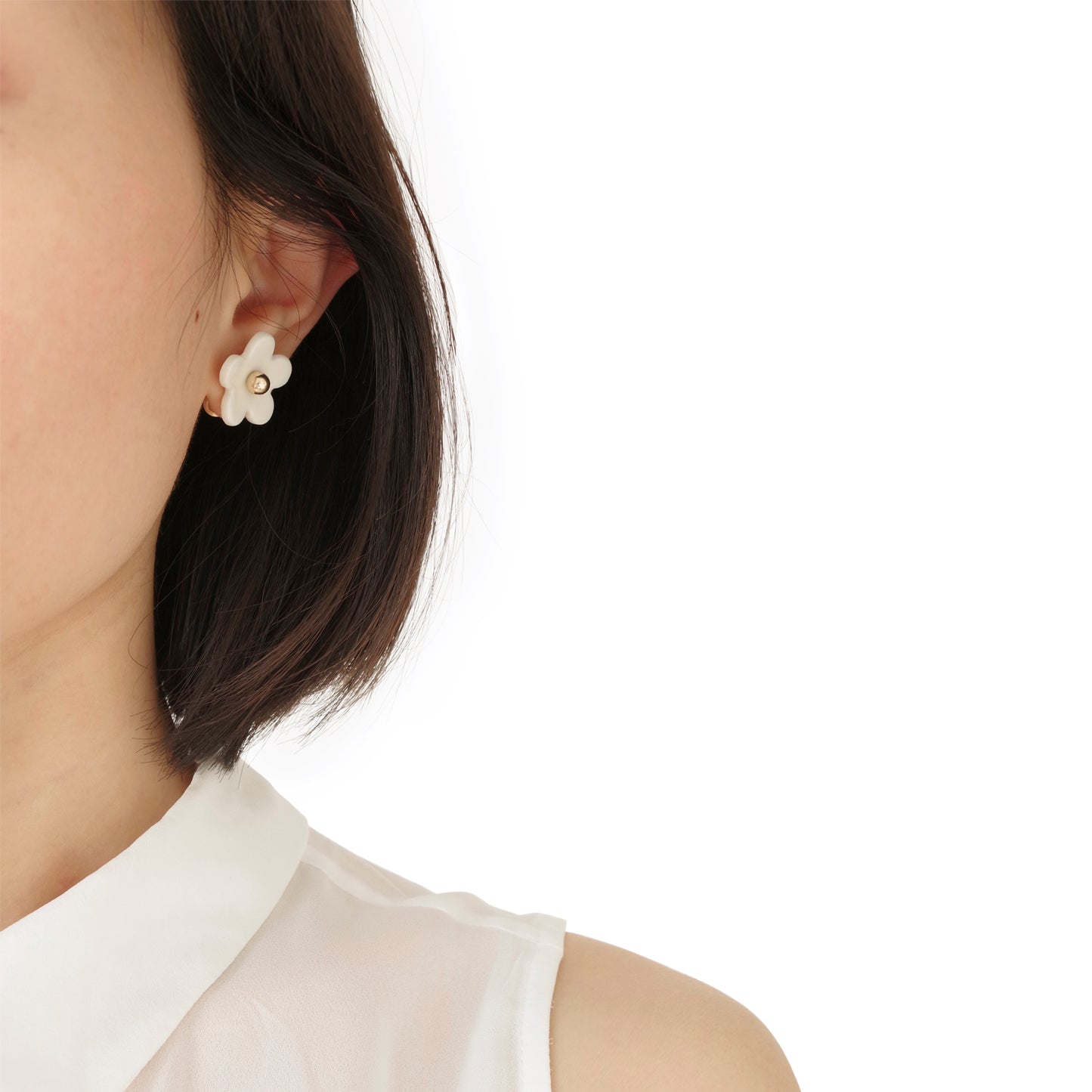 Everyday Porcelain Daisy Stud Earrings