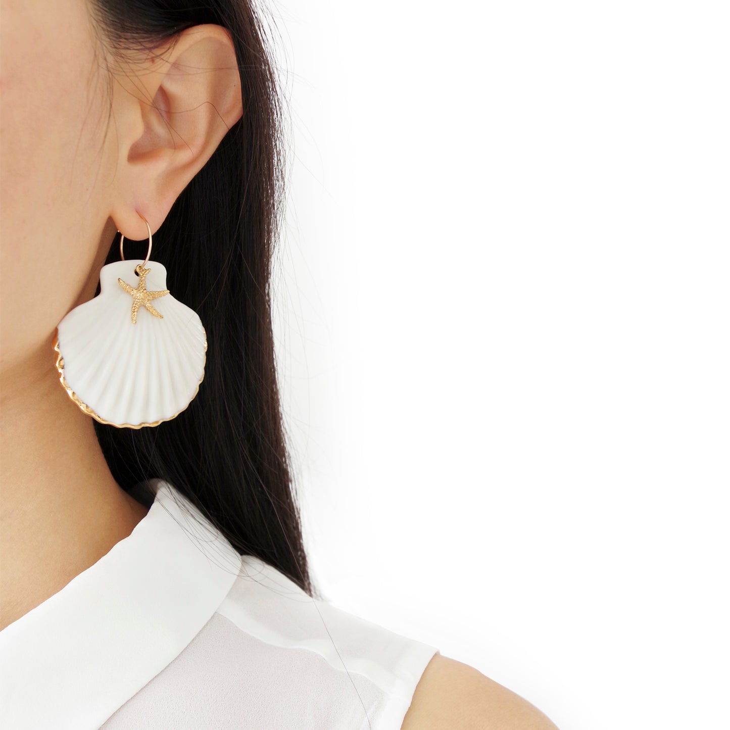 Golden Edge Clam Shell With Starfish Hoop Earrings