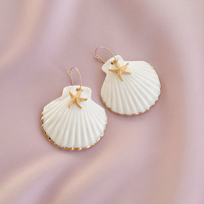 Golden Edge Clam Shell With Starfish Hoop Earrings