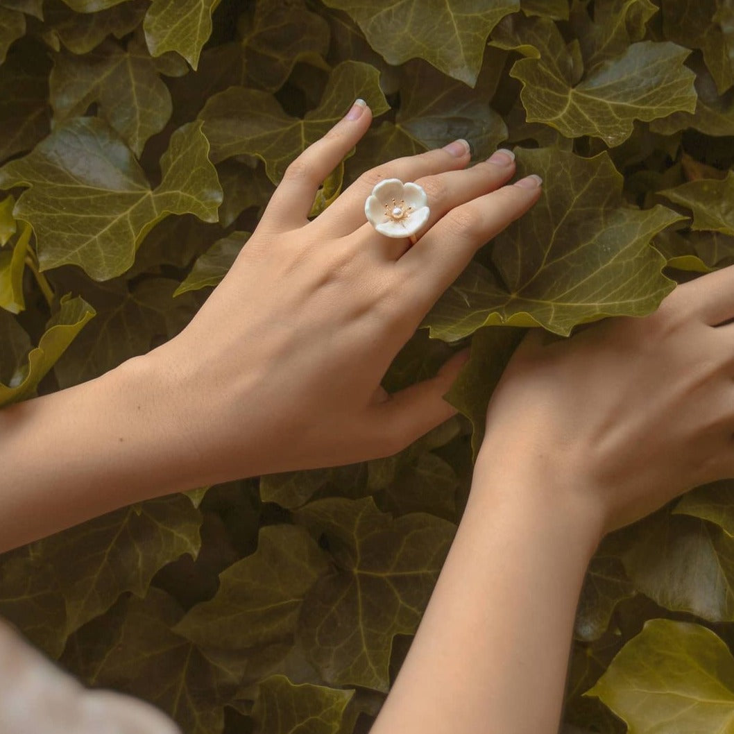 Snow-White Porcelain Plum Blossom Ring